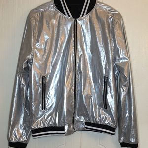 Silver bomber/puffer jacket black lining size S